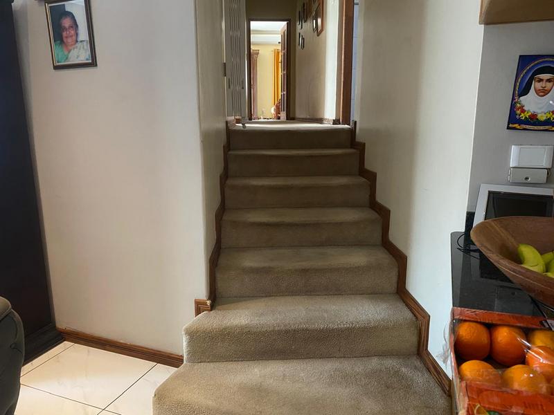 5 Bedroom Property for Sale in Balmoral Eastern Cape
